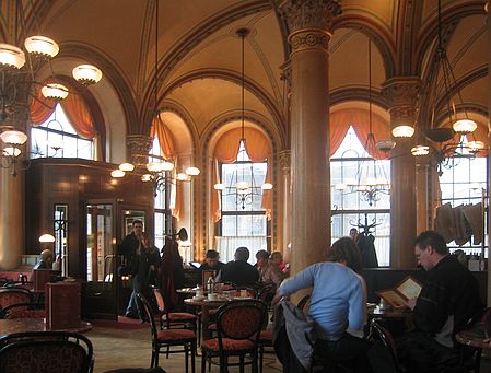 Caféhaus Wien für Roman Vienna das Buch der Stadt, das bei Holweise liest vorgelesen wird